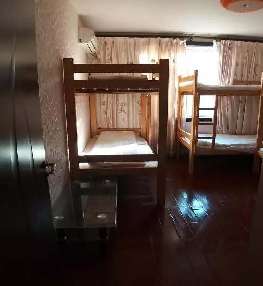 Makerhouse Hostel