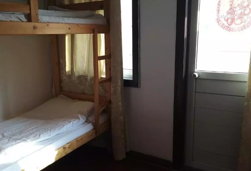 Makerhouse Hostel