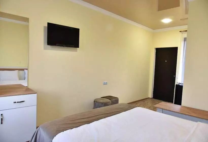 Majatalo Gyulagarak Guest House