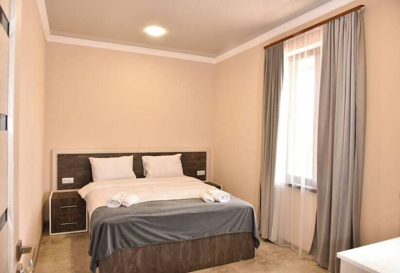 Pensão Gyulagarak Guest House