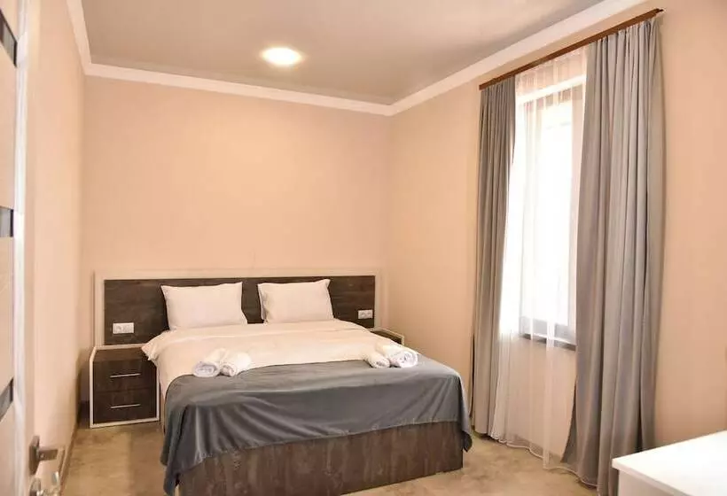 Majatalo Gyulagarak Guest House