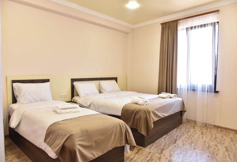 Pensão Gyulagarak Guest House