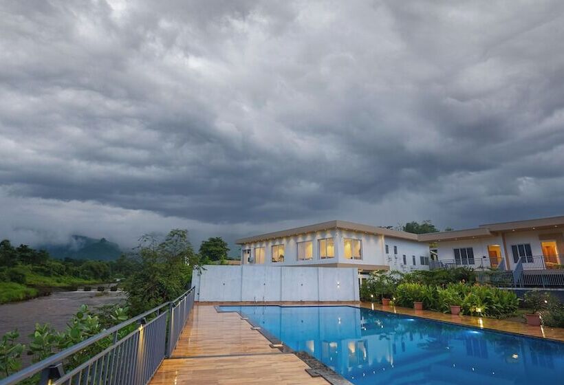 Riverain Valley Resort