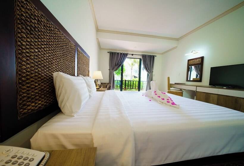 Blooming Lotus Resort