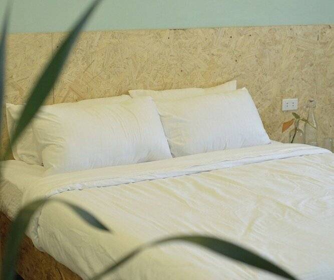 Mosaic Liwliwa Hotel Near Beach