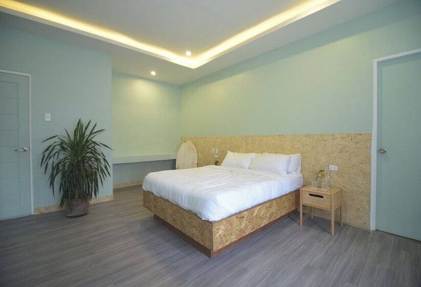 Mosaic Liwliwa Hotel Near Beach