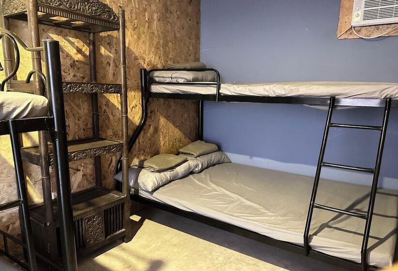 Mosaic Liwliwa Hotel Near Beach