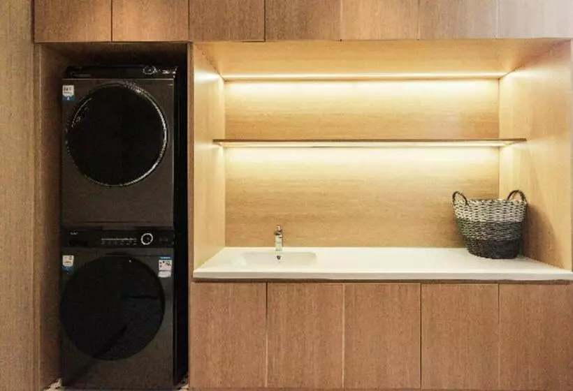 Hotelli City Comfort Inn Luohe Huanghe Plaza