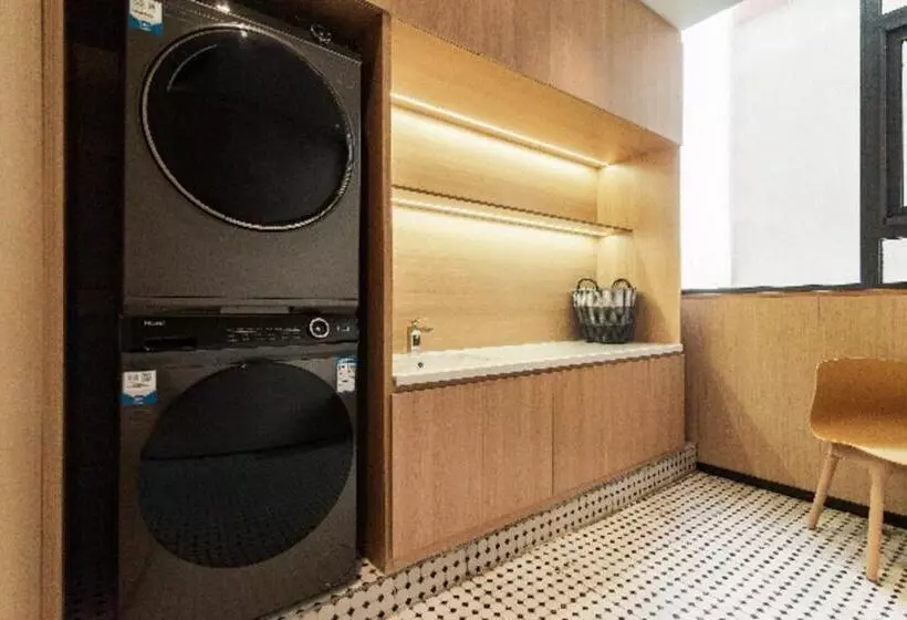 Hotelli City Comfort Inn Luohe Huanghe Plaza