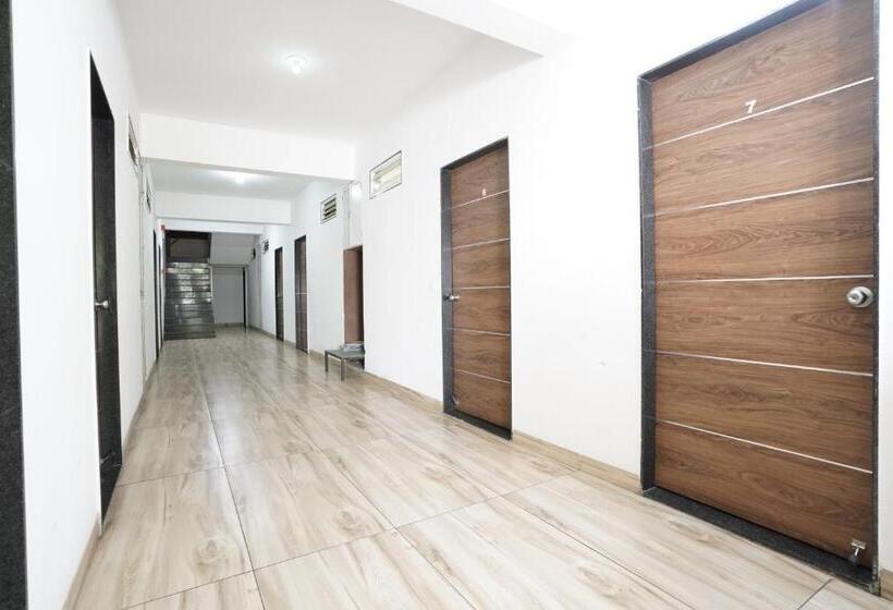 בית מלון כפרי Royal Inn