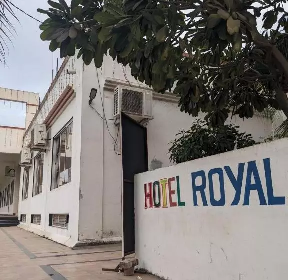 ホテル Royal Inn