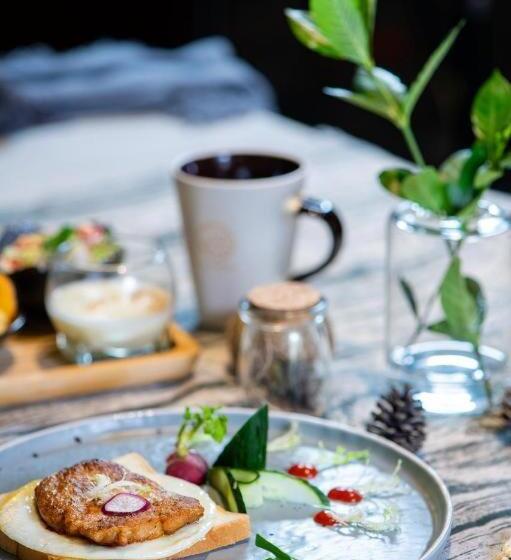 בית מלון כפרי Tomeet