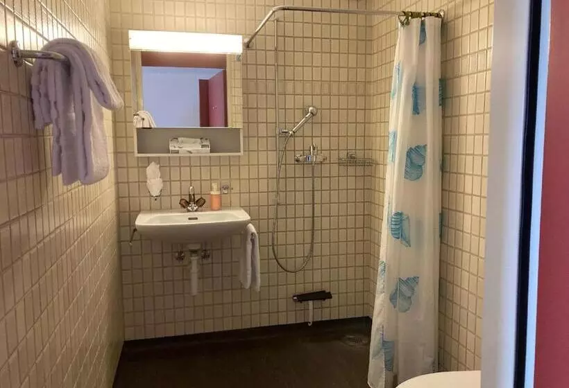 ホテル Zentrumranft Seminarhaus   Haus Der Stille