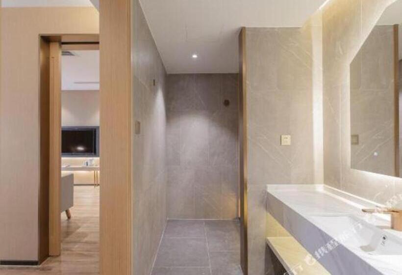 Zmax Hotels Shenzhen Lianhuacun Metro Station