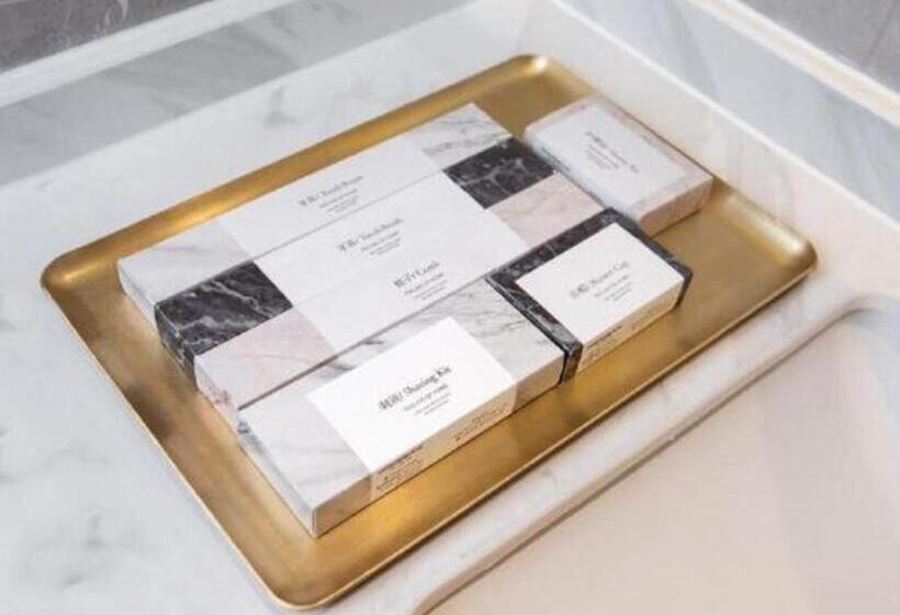 Zmax Hotels Shenzhen Lianhuacun Metro Station