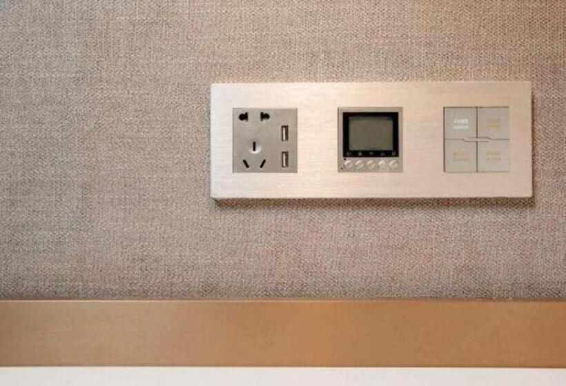 Zmax Hotels Shenzhen Lianhuacun Metro Station