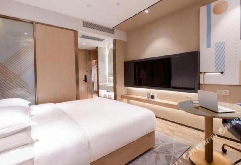 Zmax Hotels Shenzhen Lianhuacun Metro Station