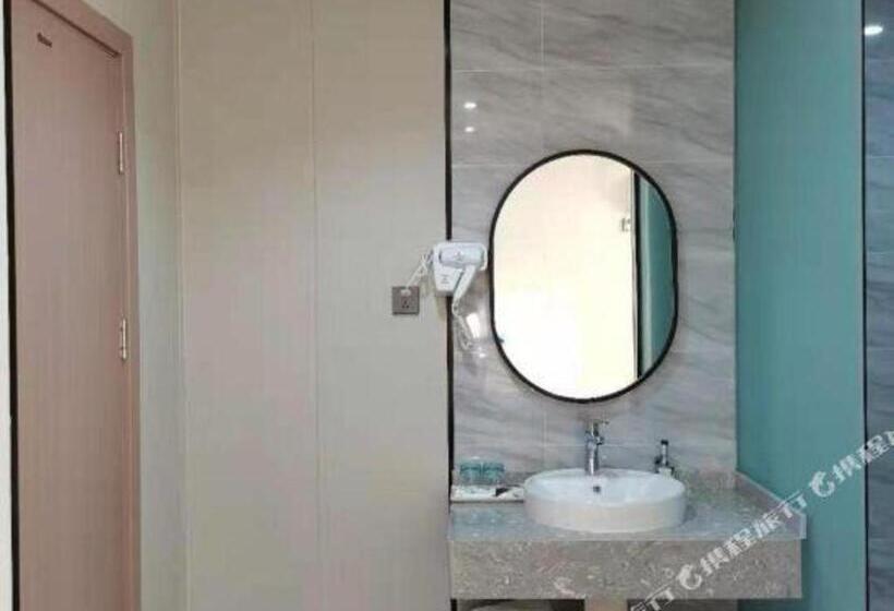 Borrman Hotel Ji An Railway Station Jinggangshan University