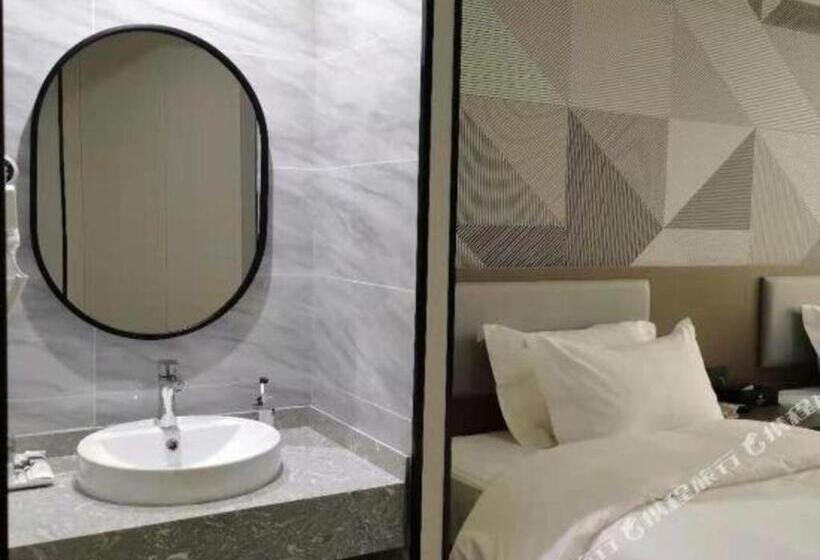 Borrman Hotel Ji An Railway Station Jinggangshan University