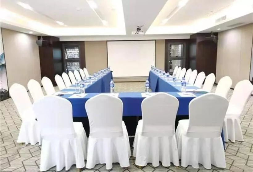 E Cheng Hotel Dali High Speed Railway Station Erhai Lake