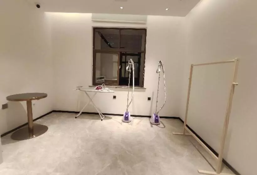 Echarm Hotel Fengcheng Fengshui Lake