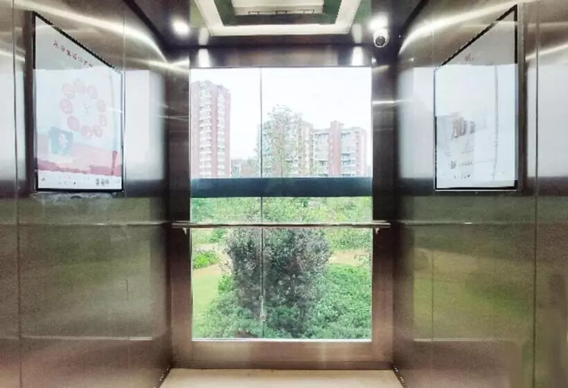 Echarm Hotel Fengcheng Fengshui Lake