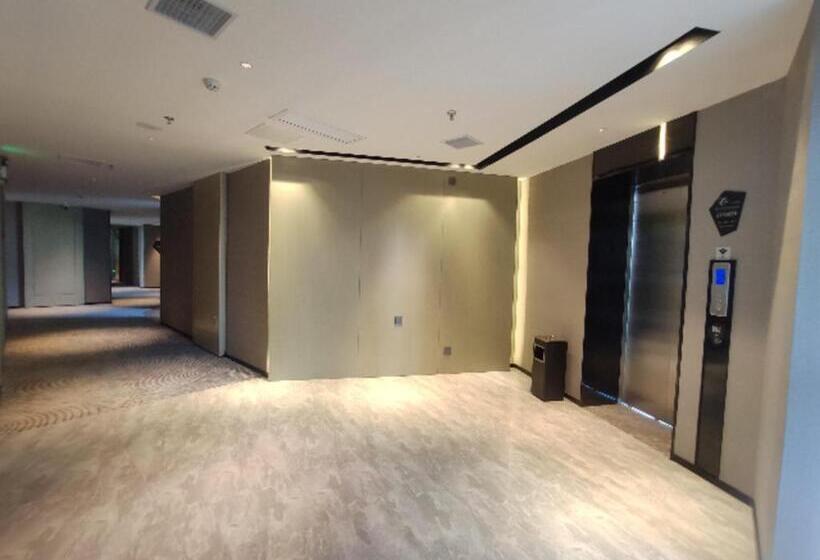 Echarm Hotel Fengcheng Fengshui Lake