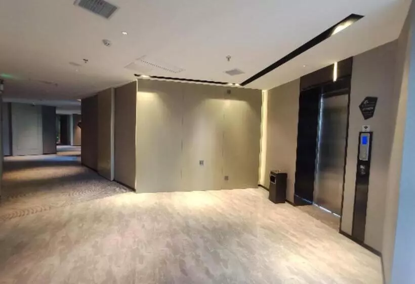 Echarm Hotel Fengcheng Fengshui Lake