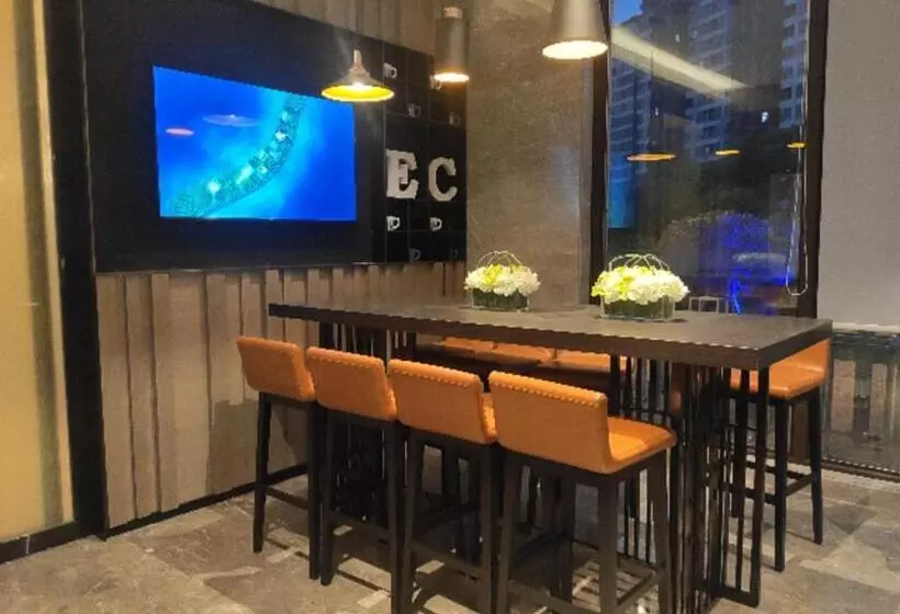 Echarm Hotel Fengcheng Fengshui Lake