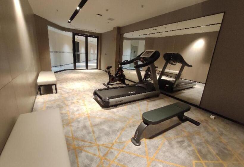 Echarm Hotel Fengcheng Fengshui Lake