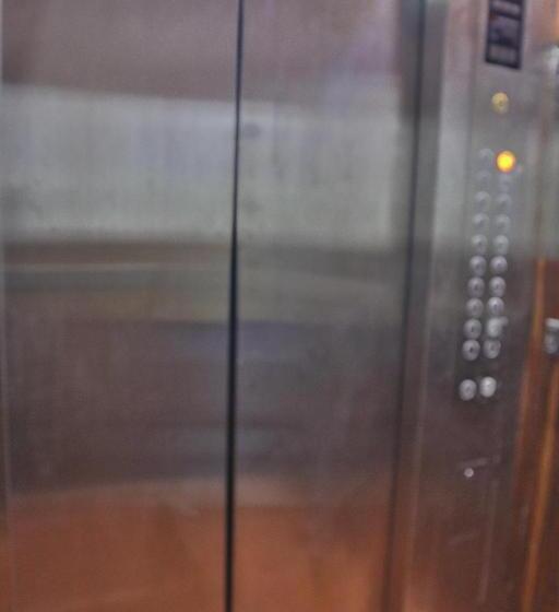 Otel Buka Room Apartemen Bogor Valley