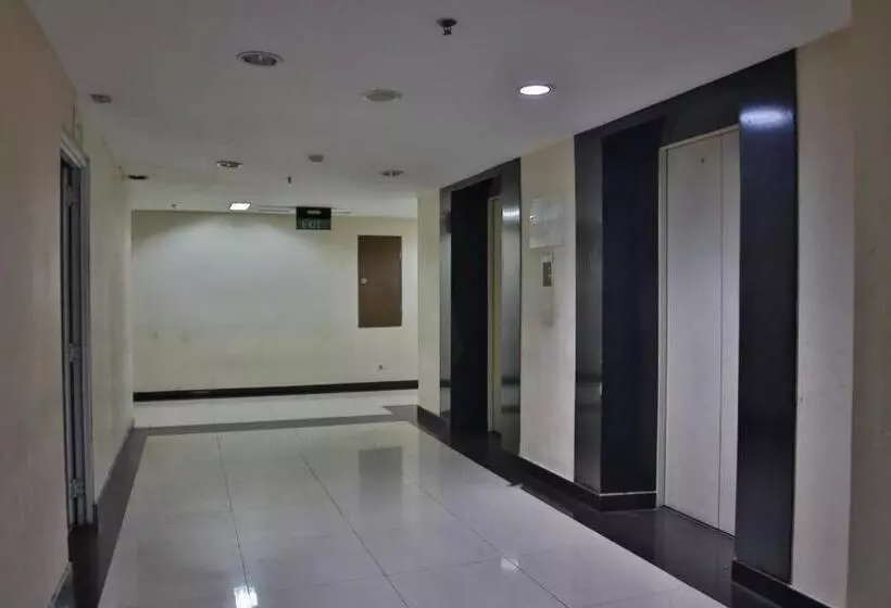 ホテル Buka Room Apartemen Bogor Valley