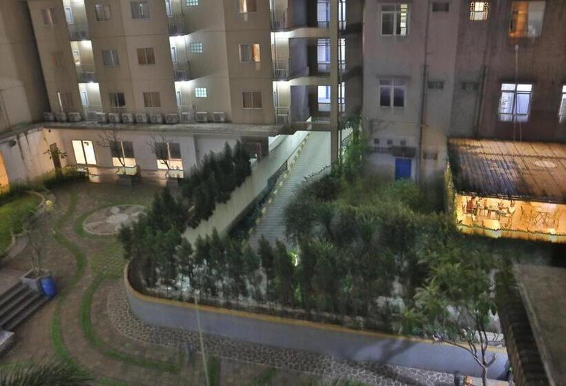 Hotel Buka Room Apartemen Bogor Valley