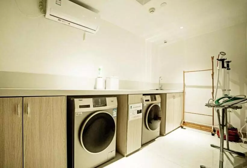 Hotelli City Comfort Inn Ezhou Huahu Airport High Speed Railway Station