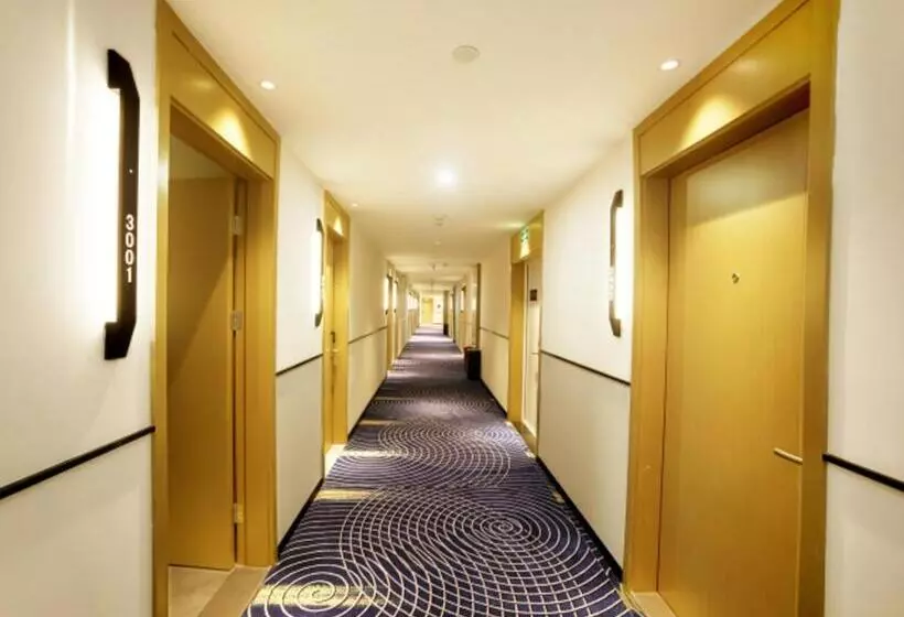 Hotelli City Comfort Inn Ezhou Huahu Airport High Speed Railway Station