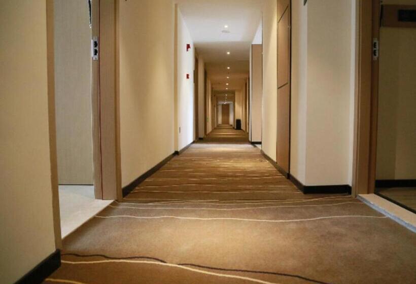 Hotel City Comfort Inn Huanggang Tuanfeng Yingbin Avenue