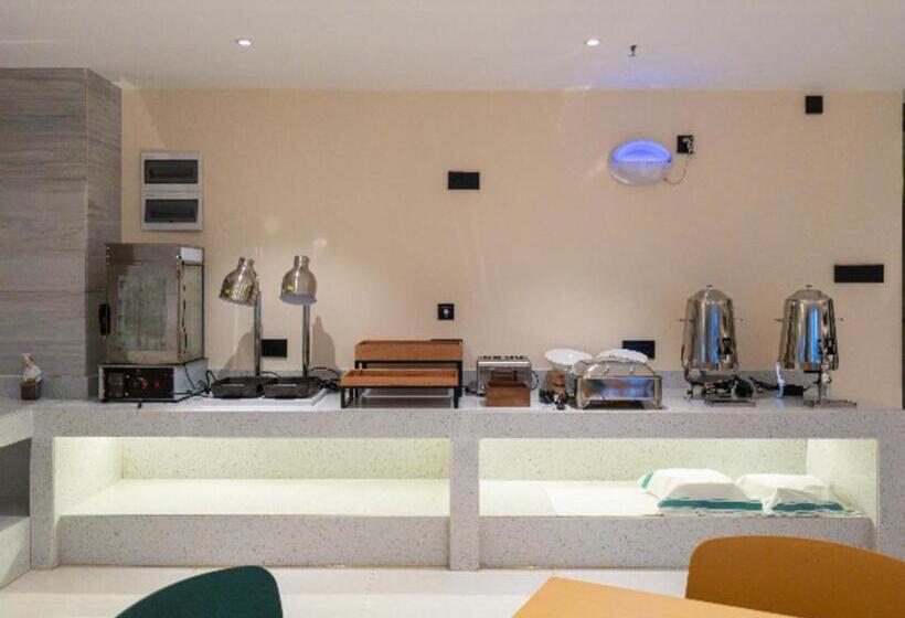 Hotel City Comfort Inn Wuhan Changfu People S Auto City