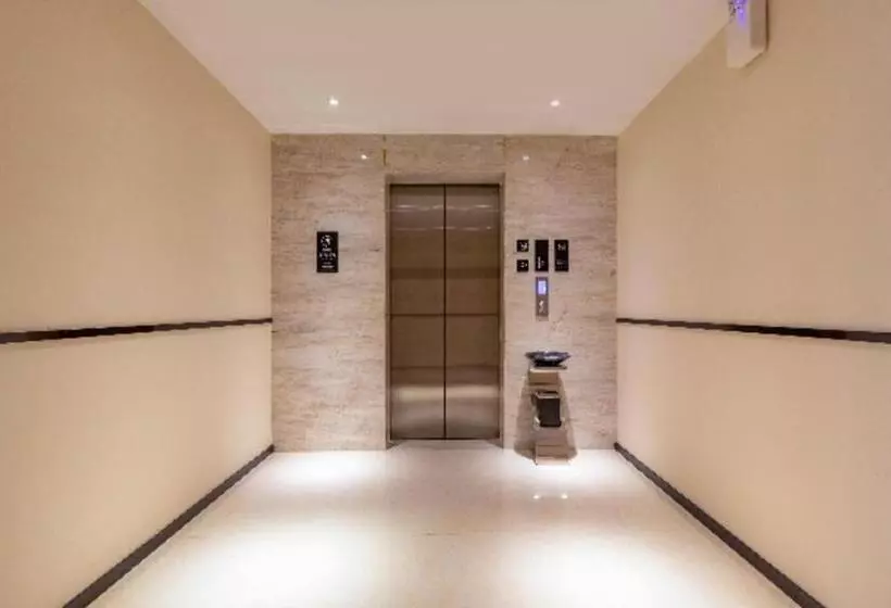 Hotelli City Comfort Inn Zhanjiang Central People S Hospital High Speed Railway Station