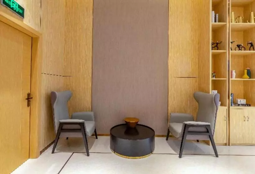 Hotelli City Comfort Inn Zhanjiang Central People S Hospital High Speed Railway Station