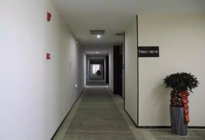 Hotelli Green Tree Inn Changzhou Liyang Zhongguancun Innovation Park