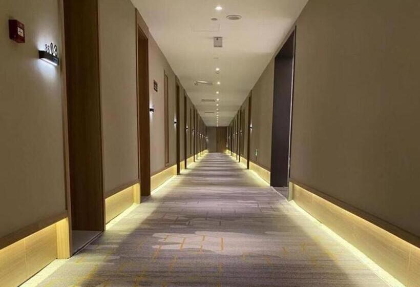 호텔 Green Tree Inn Shache County Lvcheng Times Plaza