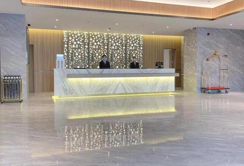 호텔 Green Tree Inn Shache County Lvcheng Times Plaza