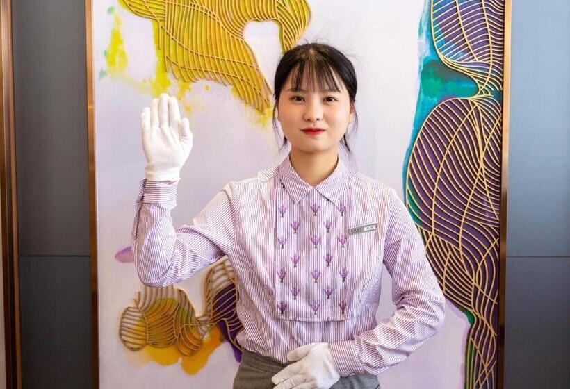 Lavande Hotel Chenzhou Xinglong Walking Street