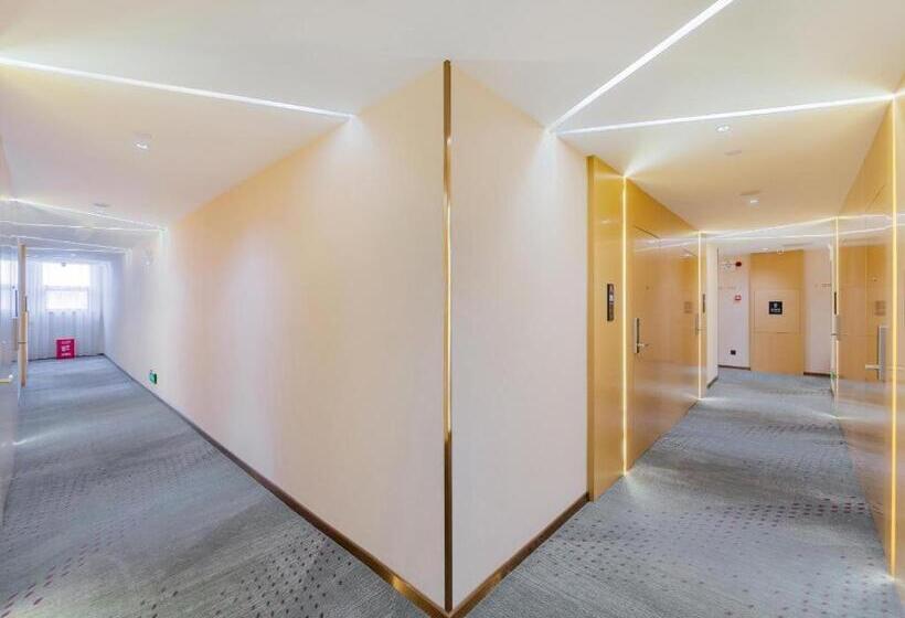 Lavande Hotel Chenzhou Xinglong Walking Street