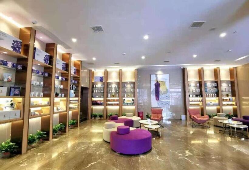 Lavande Hotel Chenzhou Xinglong Walking Street