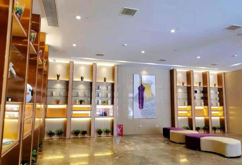 Lavande Hotel Chenzhou Xinglong Walking Street