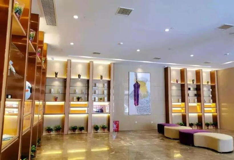 Lavande Hotel Chenzhou Xinglong Walking Street