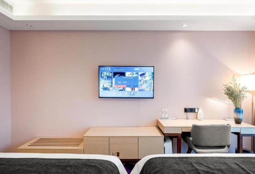 Lavande Hotel Zunyi Times Tianjie