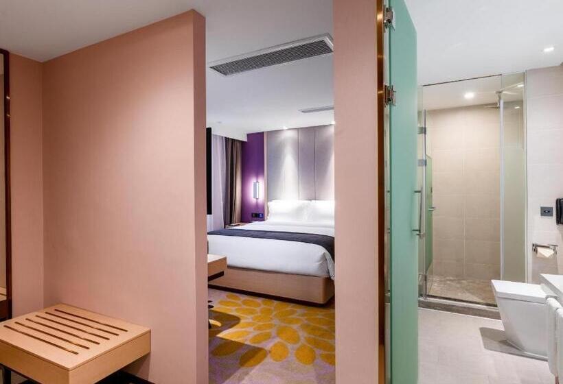 Lavande Hotel Zunyi Times Tianjie