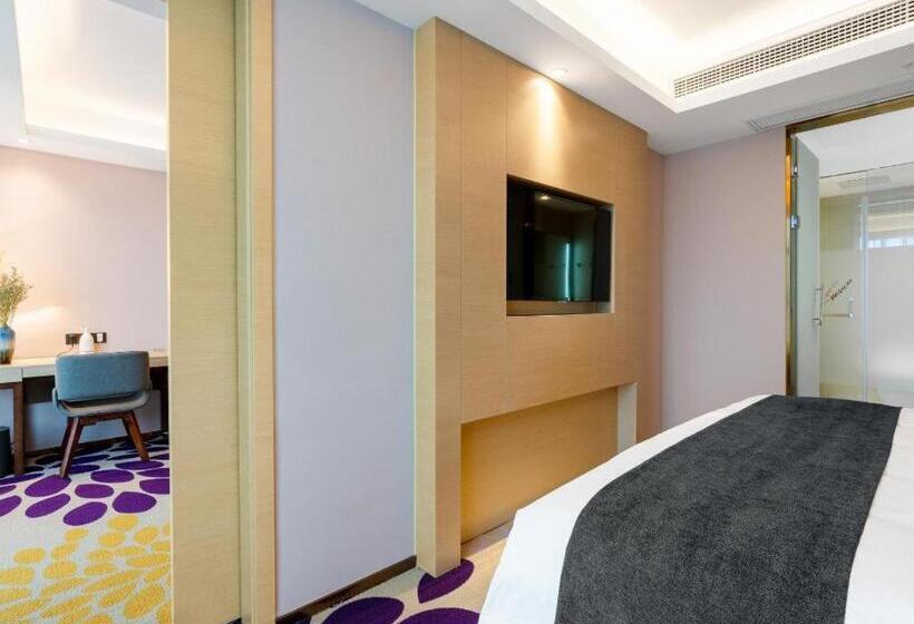 Lavande Hotel Zunyi Times Tianjie